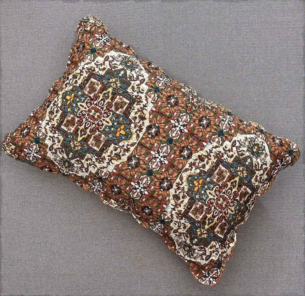 Rustic Moroccan Floral Bedspread: Elevate Your Bedroom with Earthy Elegance