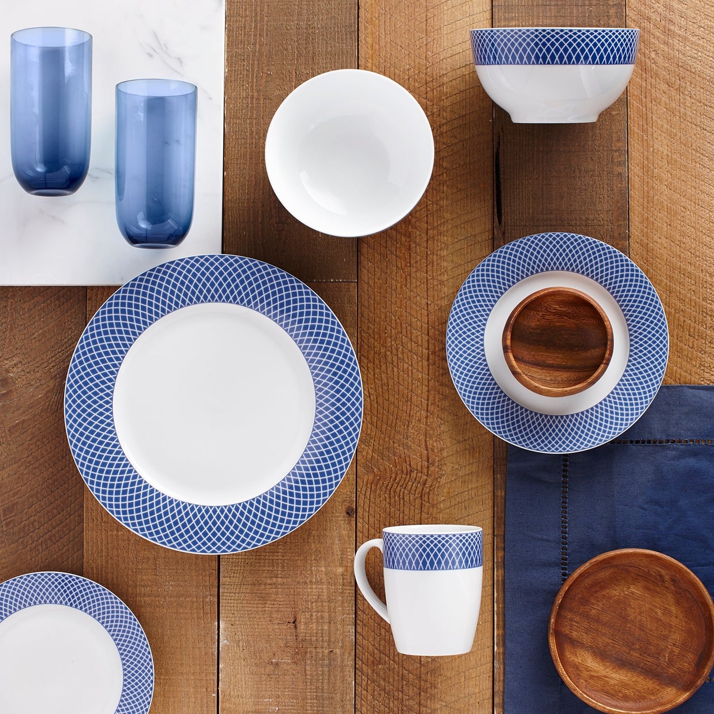 Blue Diamond Dinnerware Set 16 Piece for Service for Four