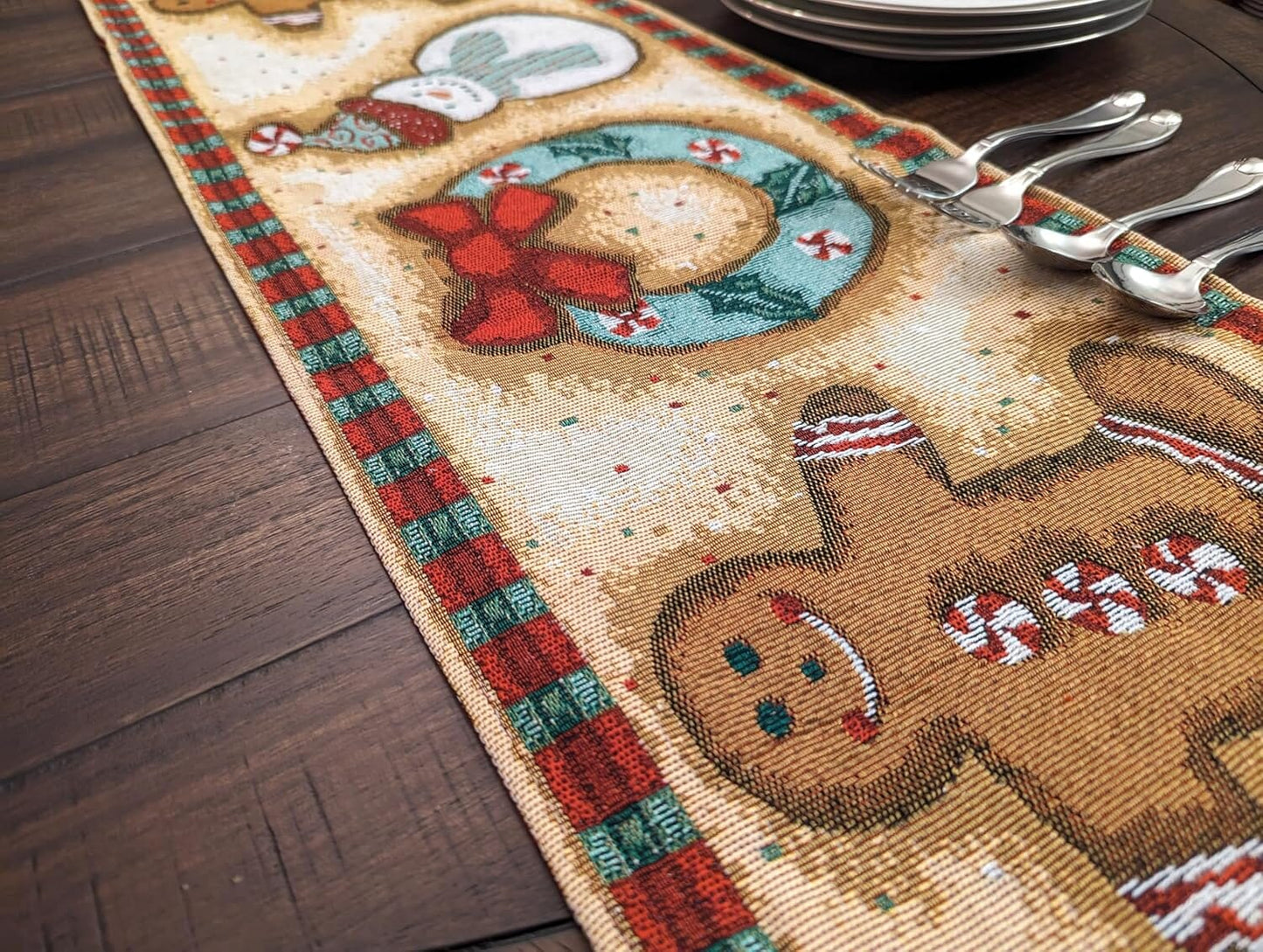 DaDa Bedding Gingerbread Snowman Table Runner Holiday Decor