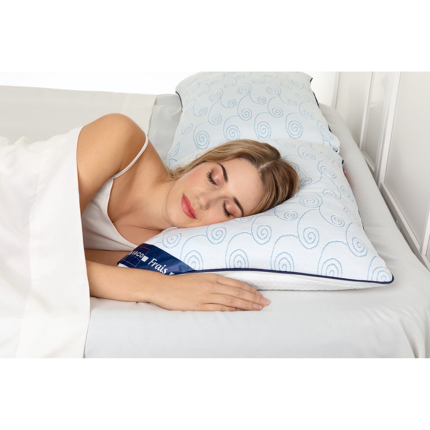 Cooling Matelasse Hotel Collection Queen Pillow 20x30 White for Back Sleepers