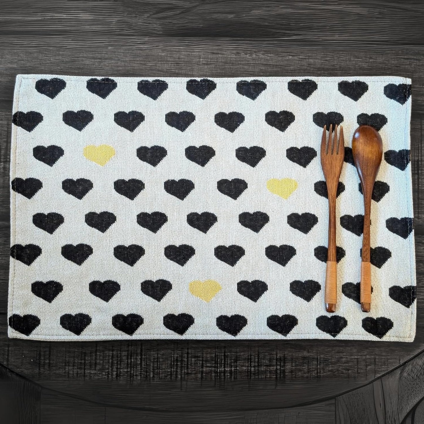 4 Piece Set Valentine Yellow And Black Hearts Placemats 13 By 19
