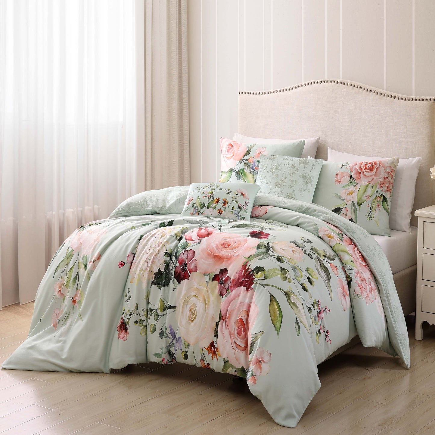 Misty Green Floral Elegance 5-Piece Reversible Comforter Set