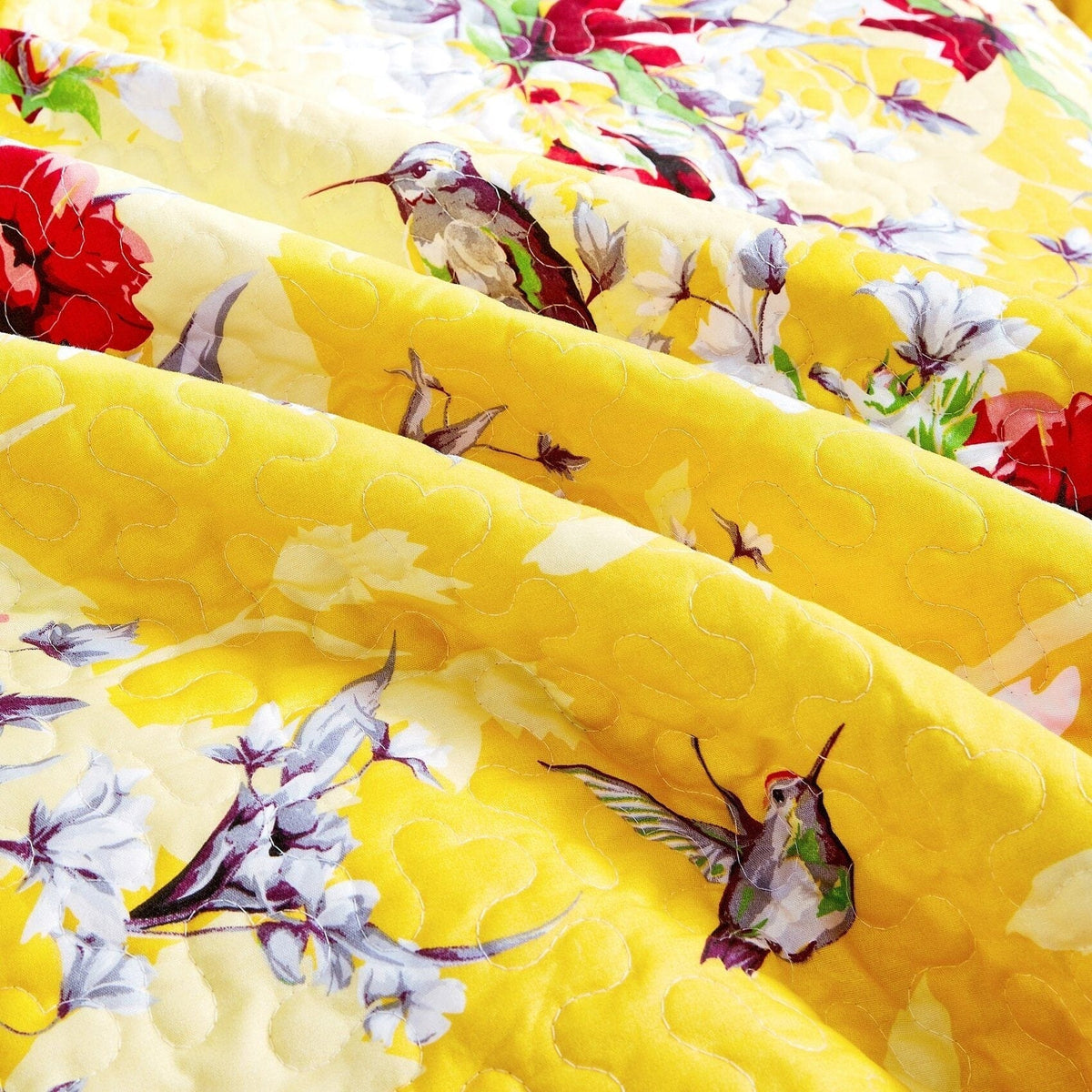 Vibrant yellow hummingbirds floral scalloped quilted bedspread set.