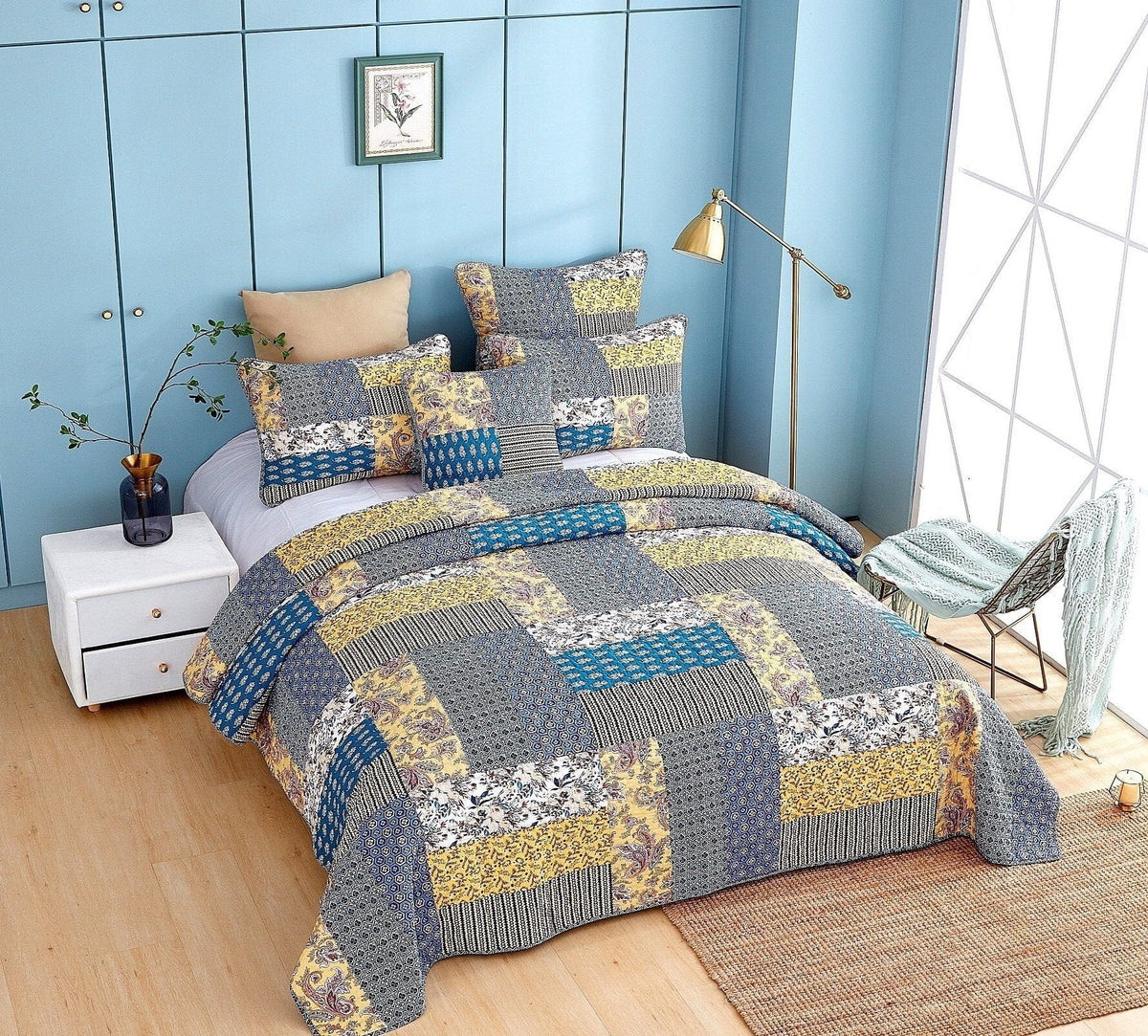 Honey Cove Garden floral paisley cottage patchwork bedspread set.