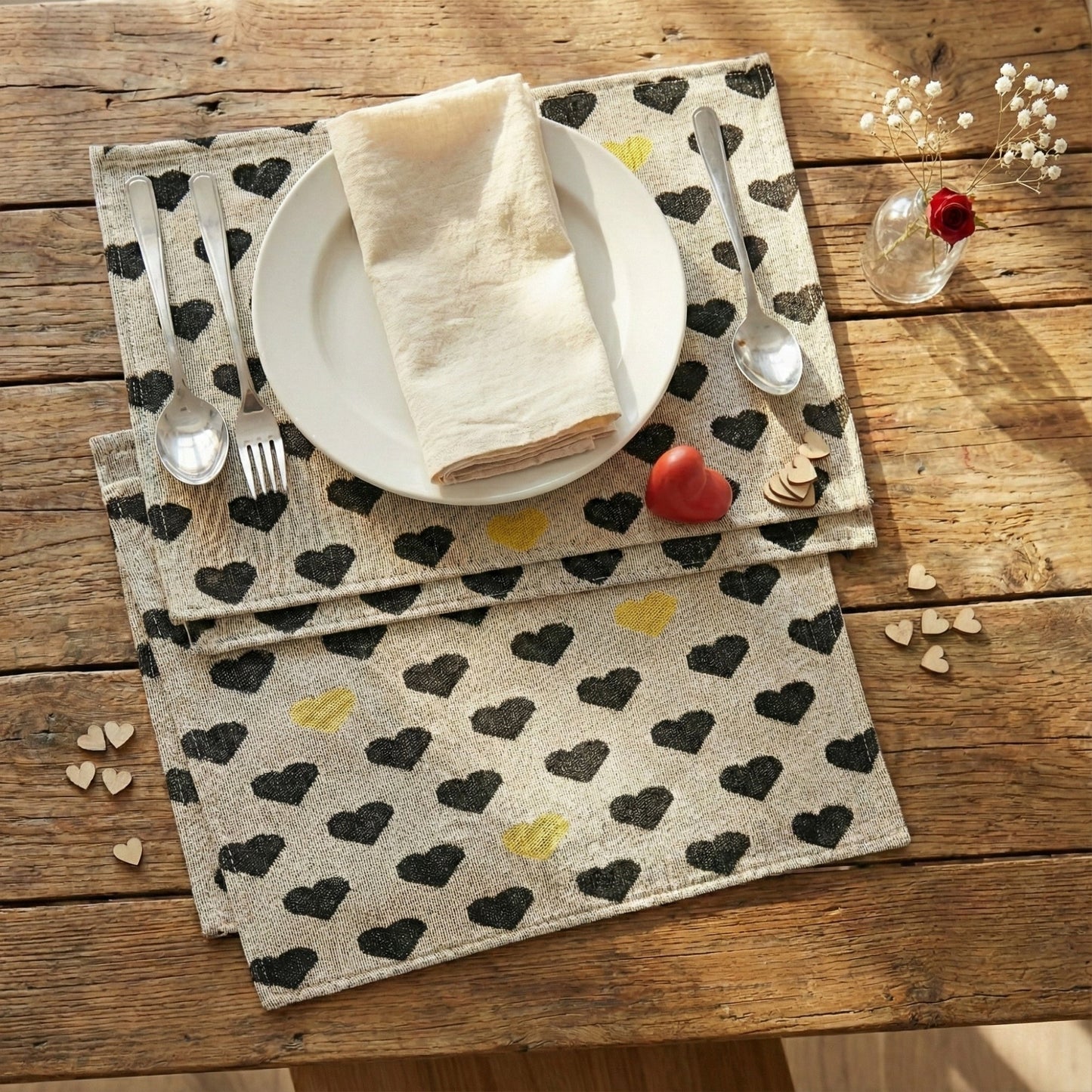 4 Piece Set Valentine Yellow And Black Hearts Placemats 13 By 19