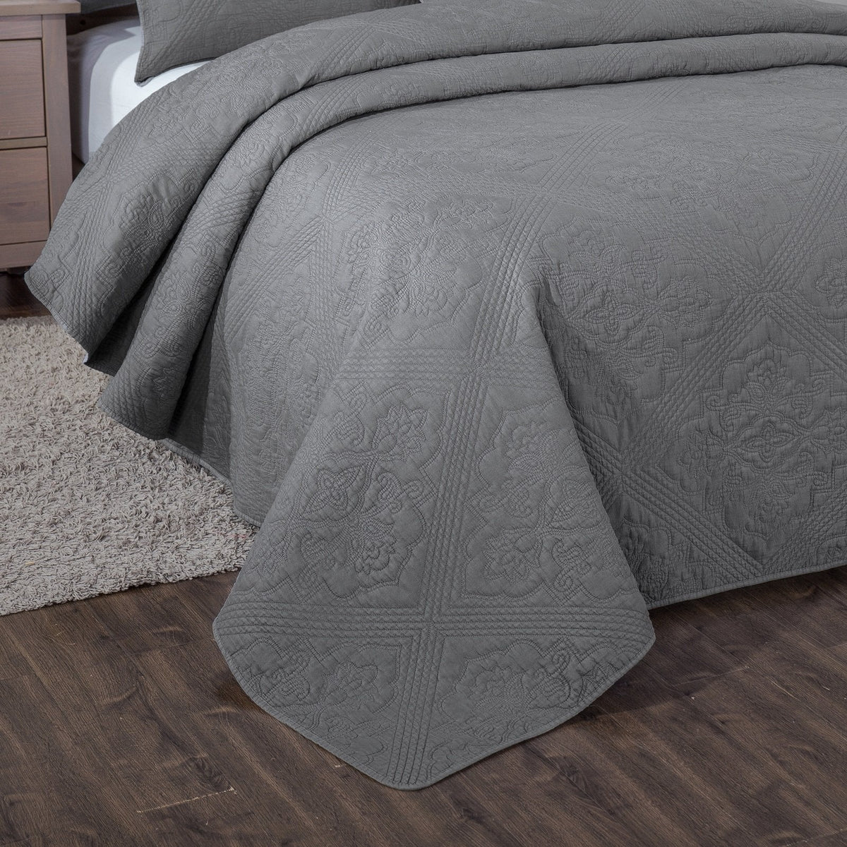 Vintage grey floral quilted bedspread set with diamond pattern