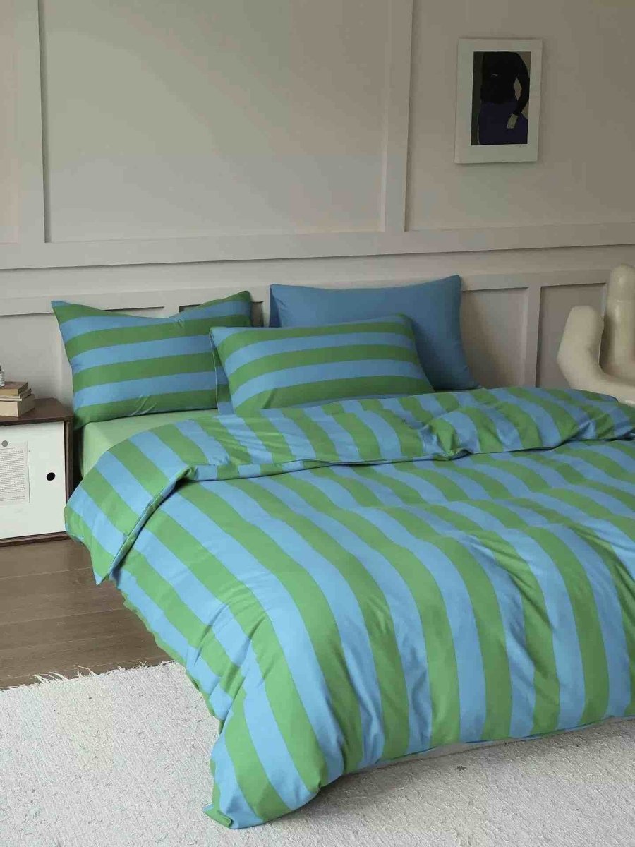 Dopamine Dream Stripe Bedding Set with Pillowcases & Fitted Sheet