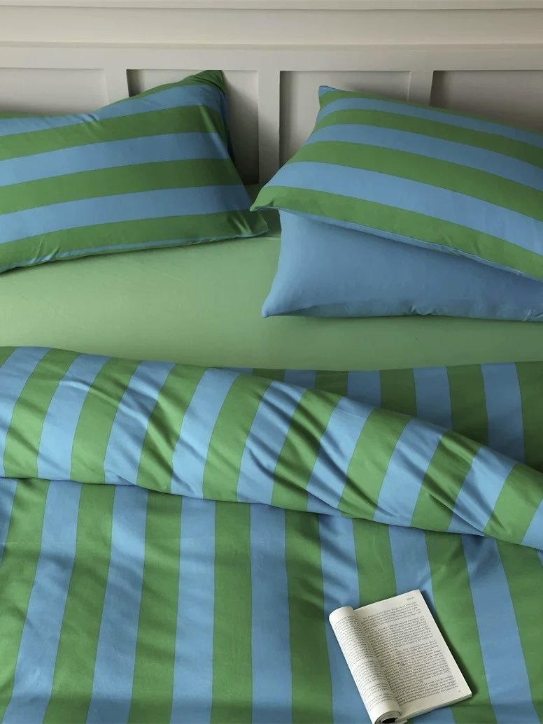 Dopamine Dream Stripe Bedding Set with Pillowcases & Fitted Sheet