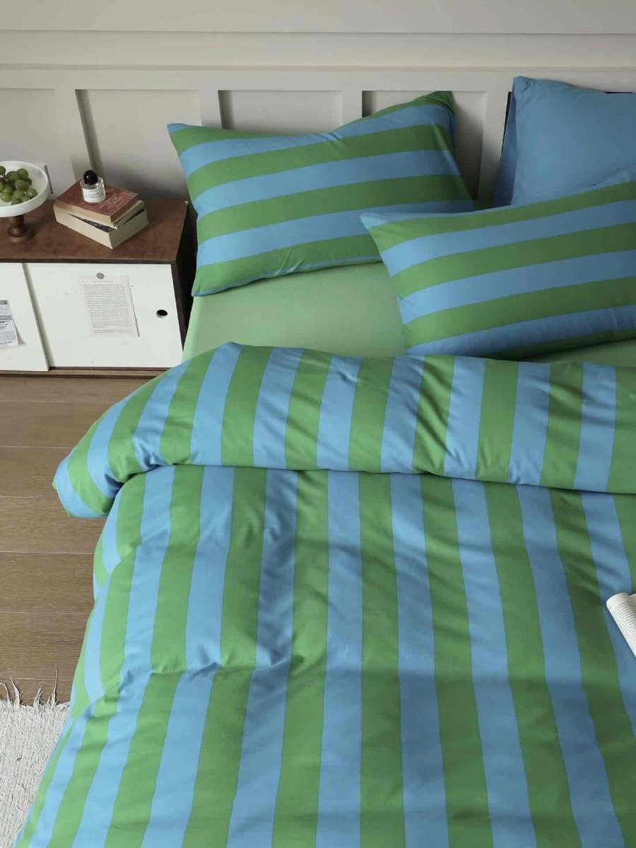 Dopamine Dream Stripe Bedding Set with Pillowcases & Fitted Sheet