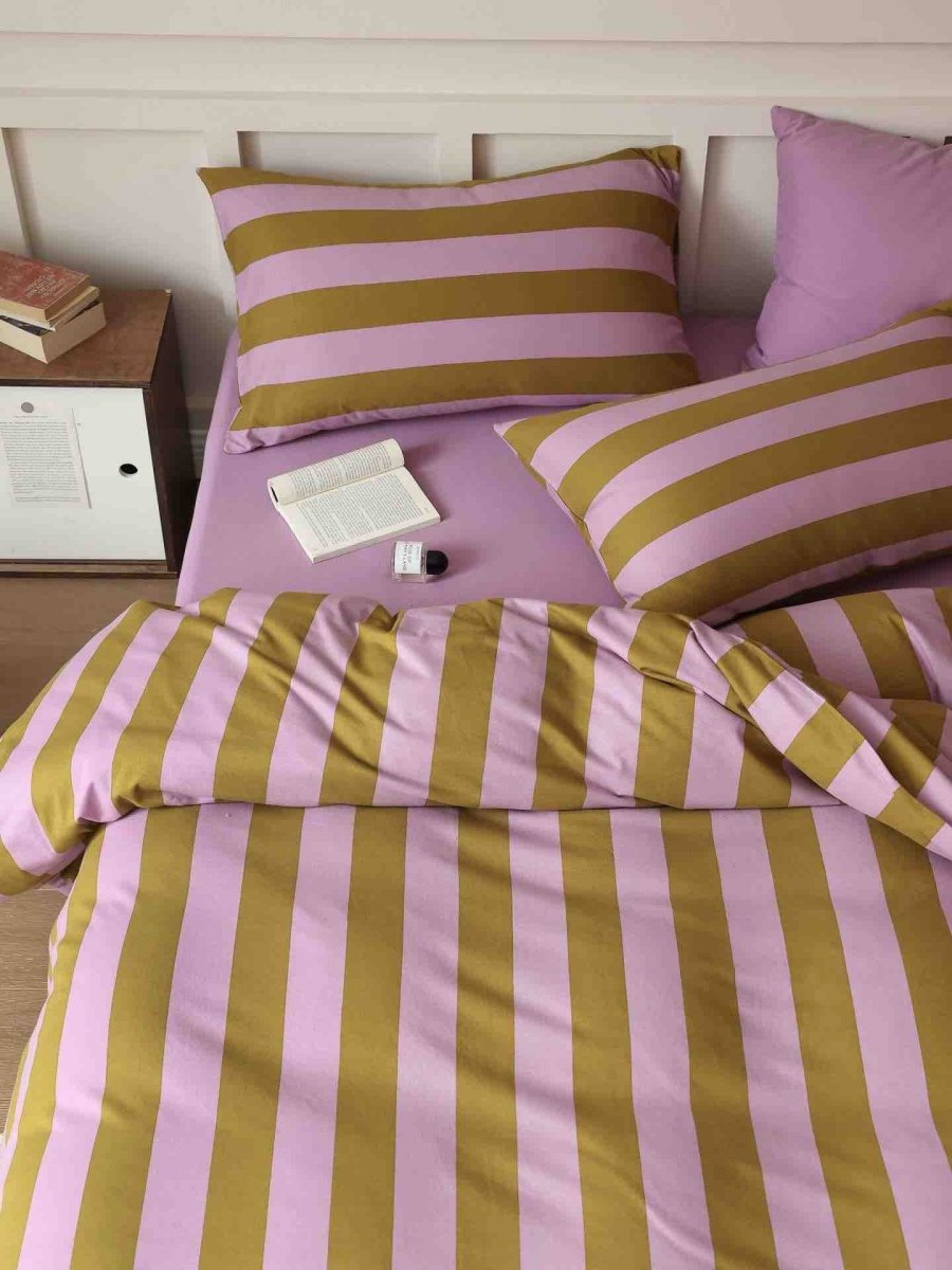 Dopamine Dream Stripe Bedding Set with Pillowcases & Fitted Sheet