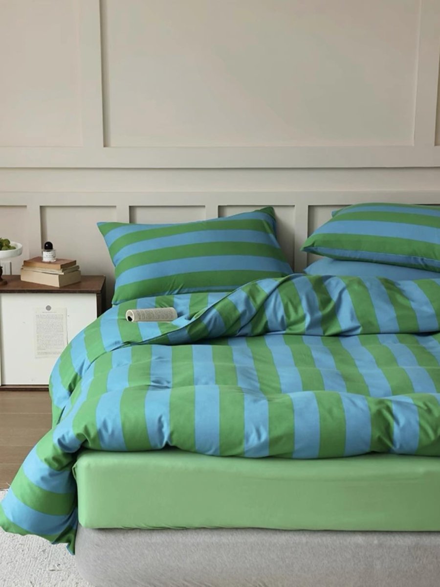 Dopamine Dream Stripe Bedding Set with Pillowcases & Fitted Sheet