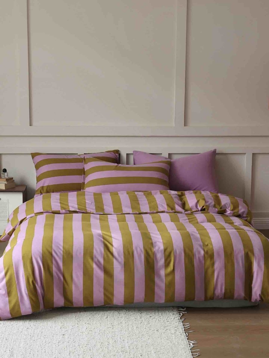 Dopamine Dream Stripe Bedding Set with Pillowcases & Fitted Sheet