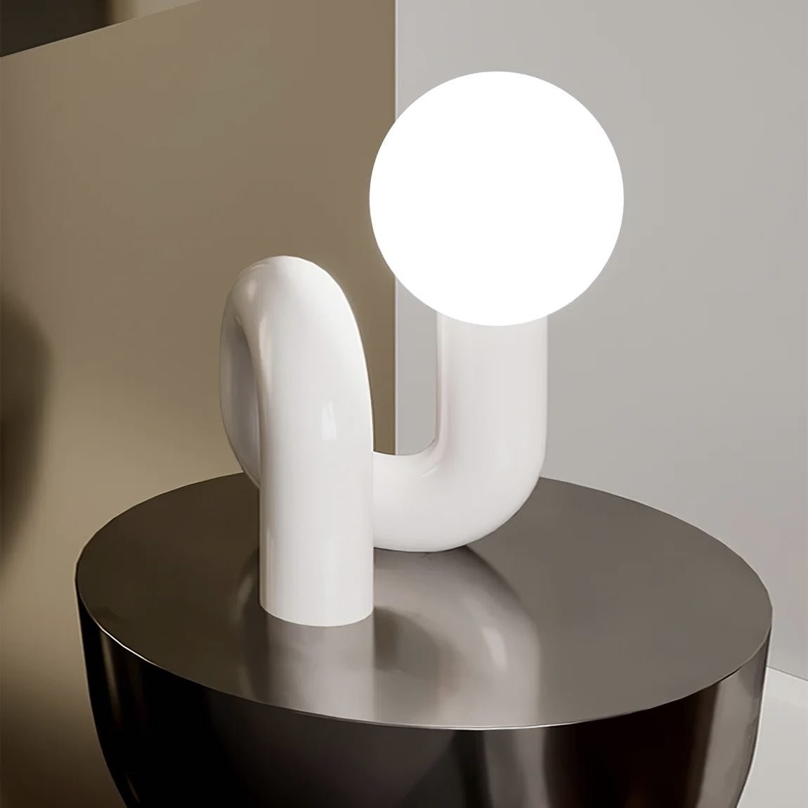 Contemporary Curvy Nightstand Lamp - Playful Artistic Desk Light