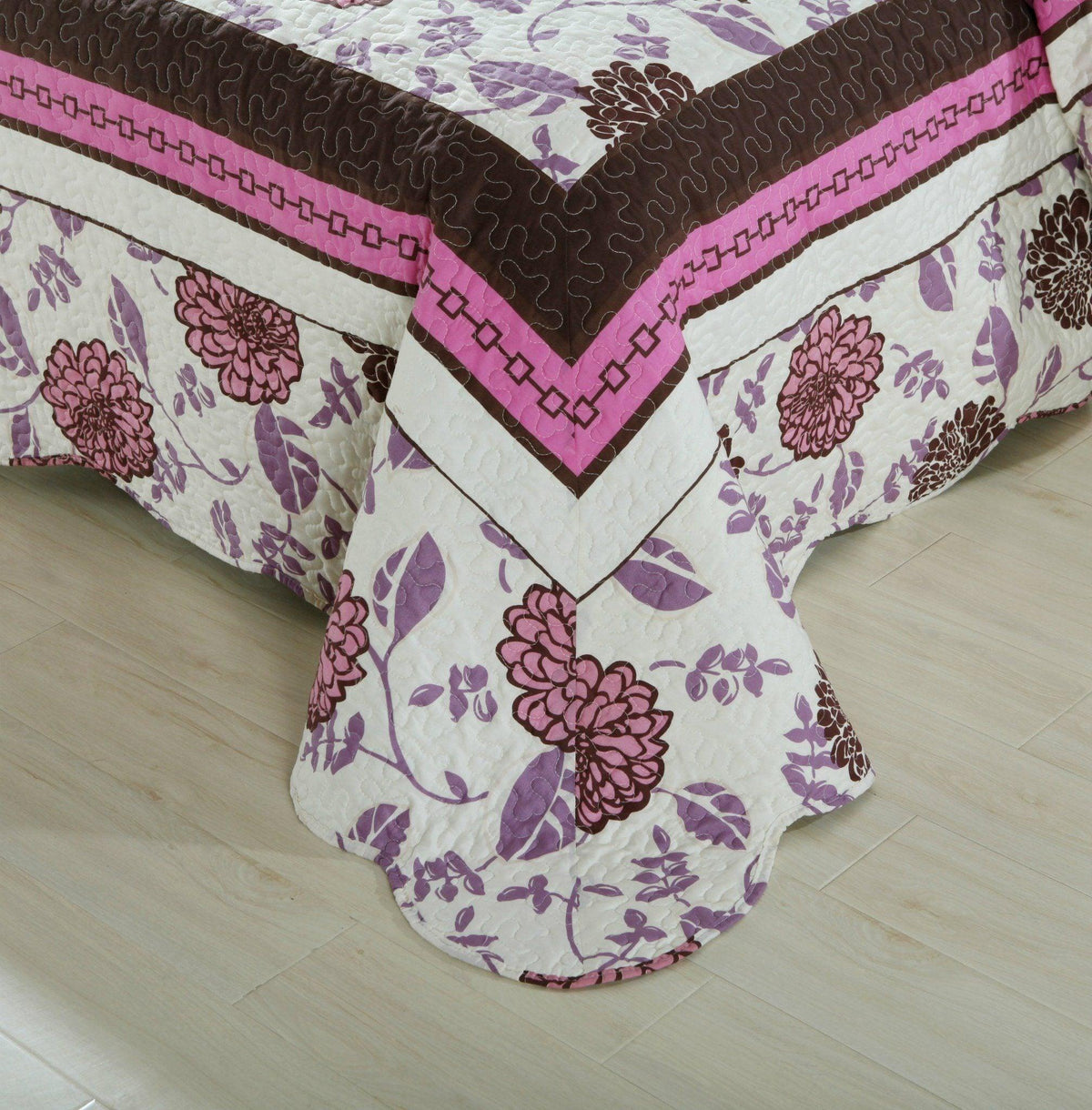 Bohemian purple blooms floral bedspread set with pink and brown accents.