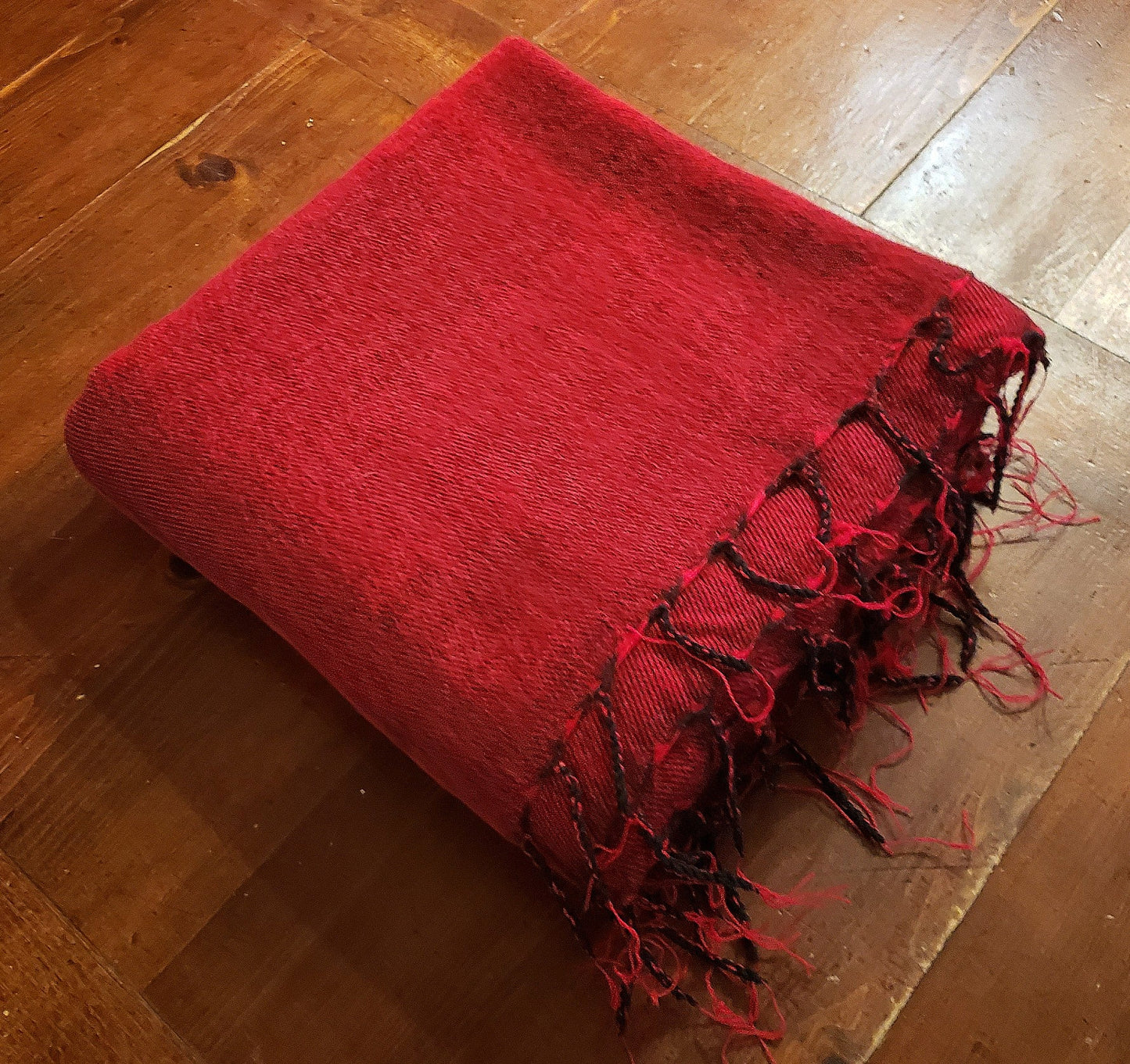 Luxurious Handwoven Yak Wool Blanket - Cozy Red Wrap