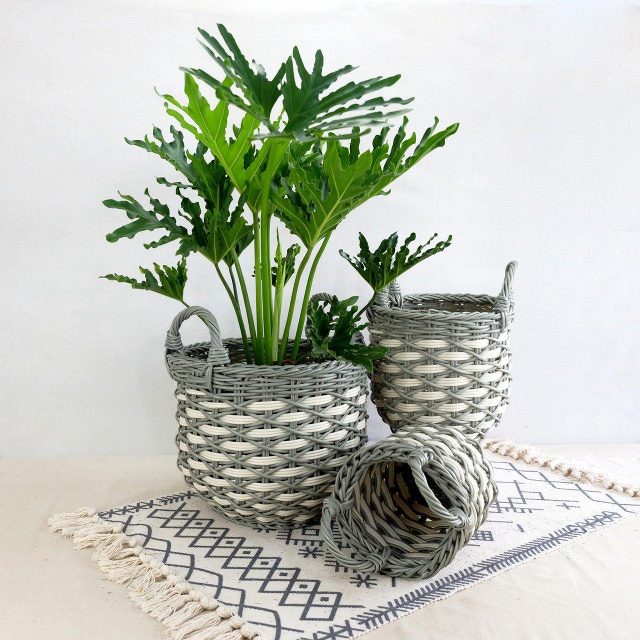 Set of 3 Hand-Woven Wicker Storage Baskets in Gray and White